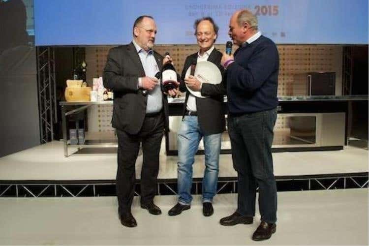 da sinistra: Paolo Marchi, Moreno Cedroni e Oscar Farinetti